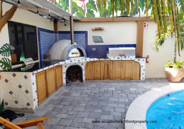 Poolside pizza oven