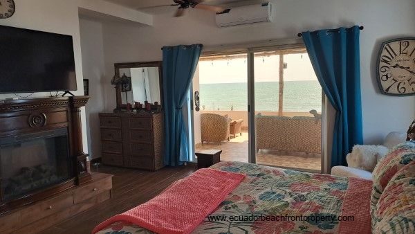 Crucita Ecuador beachfront house for sale 