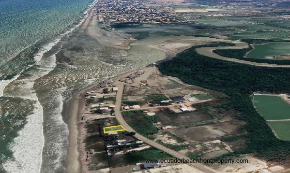 Beachfront land for sale near Manta