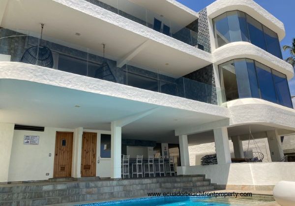 Manta Ecuador luxury real estate