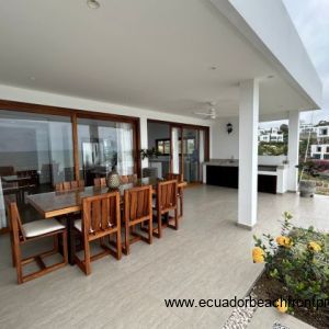 Outdoor dining off the kitchen and living room