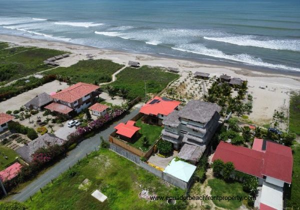 stunning oceanfront retreat (12)