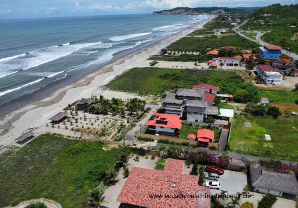 stunning oceanfront retreat (25)