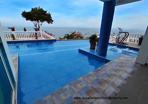 Specacular oceanview estate in Crucita, Ecuador