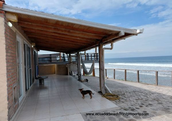 319 3patio terrace