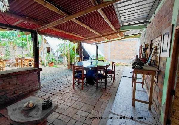 covered dining area