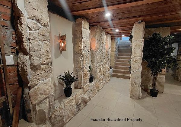 427 entryway2